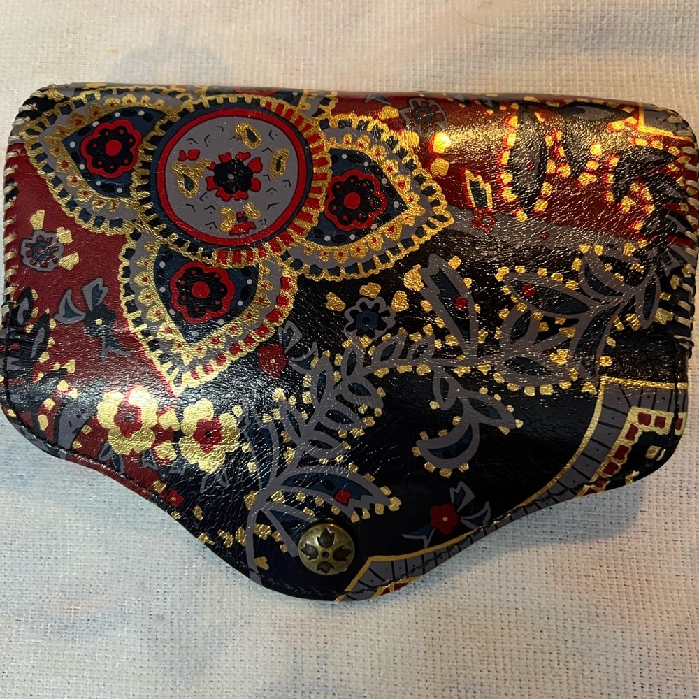 Patricia Nash glass case